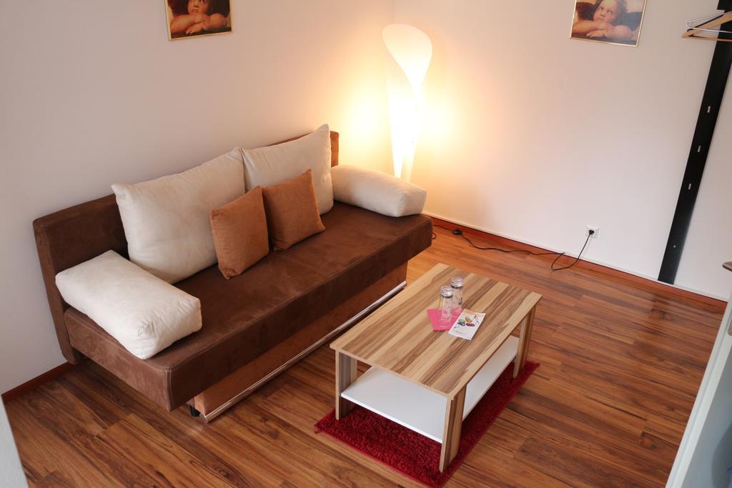 Pension Fuerstenhof Villach Kamer foto
